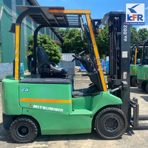 Xe nâng hàng Mitsubishi 2.5 Tấn