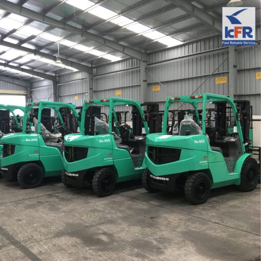 xe nâng hàng Mitsubishi 4 tấn