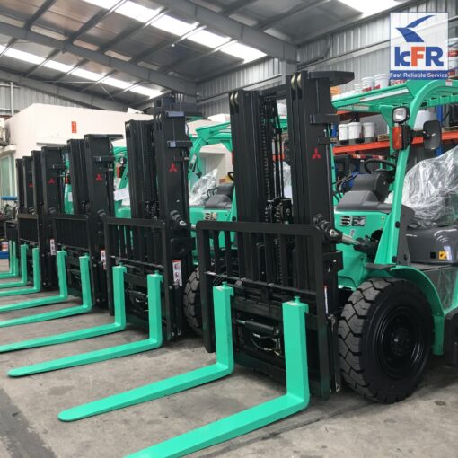 xe nâng hàng Mitsubishi 4 tấn