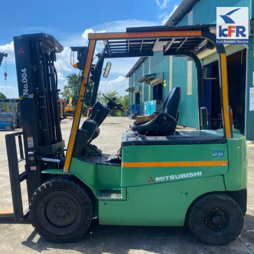 xe nâng hàng Mitsubishi 3 tấn