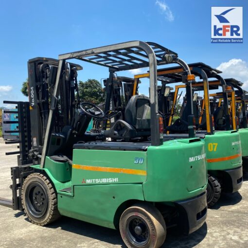 xe nâng hàng Mitsubishi 3 tấn